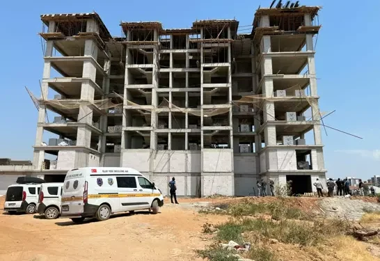 Aydın’da 8'inci kattan düşen inşaat işçisi ağır yaralandı