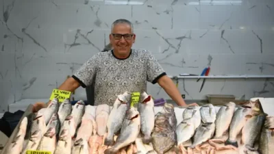 Aydın'ın Kuşadası ilçesinde balıkçıların 'Vira Bismillah' diyerek başladığı av sezonunda