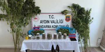 Aydın’da evinde 3 kilogram 698 gram uyuşturucuyla yakalandı (1)