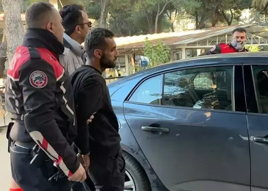 Aydın’da firari hükümlü mutfak dolabında yakalandı