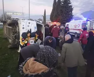 Aydın'da işçi servis minibüsü devrildi; 16 yaralı