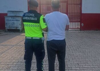 Aydın’da kaçak göçmen organizatörü tutuklandı