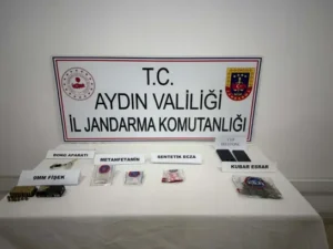 Aydın'da uyuşturucu operasyonu 2 gözaltı Aydın'da uyuşturucu operasyonu 2 gözaltı