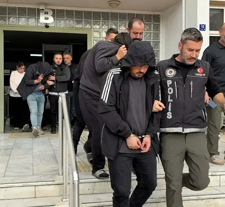Aydin’da uyusturucu tacirlerine gecit yok 5 tutuklama Aydin’da uyusturucu tacirlerine gecit yok 5 tutuklama