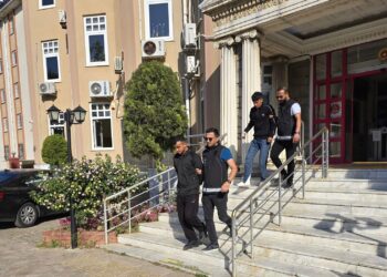 Aydın’da uyuşturucuyla yakalanan 4 şüpheliden 2’si tutuklandı (2)