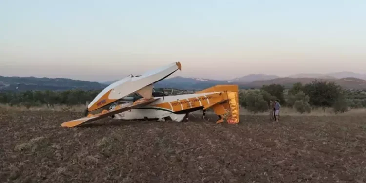 Aydın’da yangın uçağı kaza yaptı, pilot kurtuldu