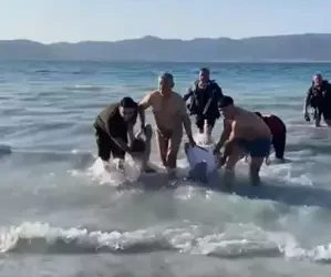 Baba ve oğlu gölde boğuldu