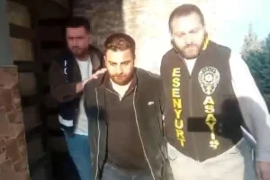 Esenyurt’ta intihar ihbarı üzerine olay yerine giden polis ekipleri, inceleme