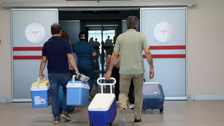 Baran’ın organları 7 hastaya umut oldu Antalya’da motosiklet kazasında yaralanan Baran Duman’ın (21), tedavi gördüğü Antalya Şehir Hastanesi’nde