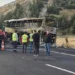Bariyerlere çarpan yolcu otobüsü yandı 1'i bebek 8 ölü, 33 yaralı (1)