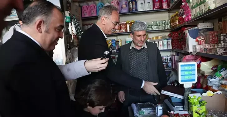 Başkan, veresiye defterini 50 bin TL'ye satın aldı