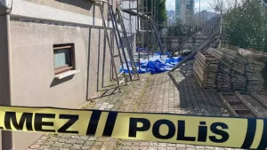 Samsun’un Canik ilçesinde beline bağladığı halatın kopması sonucu 3’üncü kattan