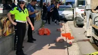 Beton mikserinin altında kalan yaya hayatını kaybetti Adana’da, geri manevra yapan beton mikserinin altında kalan yaya hayatını