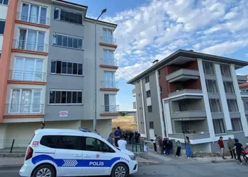 Boşanma aşamasındaki çift, yanan evde ölü bulundu
