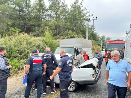 Bozdoğan’daki feci kaza: 1 ölü 2 yaralı Aydın'ın Bozdoğan ilçesinde kamyonet ile çarpışan otomobildeki Yusuf Akçay hayatını