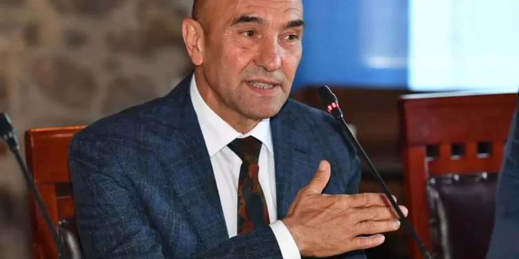 Büyükşehir Belediyesi'ne operasyon çok sayıda gözaltı