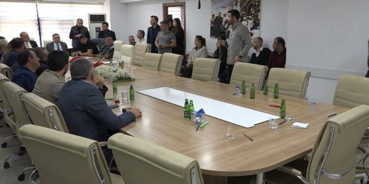 CHP İncirliova’da Karıştı Meclis toplantısında sert tartışma (1)