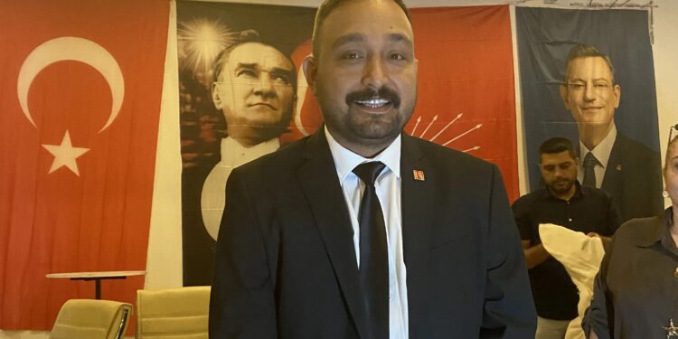 CHP İncirliova’da yeni başkan Aytürk oldu (2)