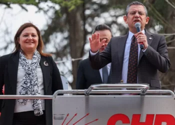 CHP’li başkan AK Parti’ye mi geçiyor