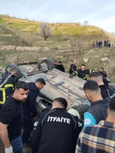 Siirt’te hafif ticari aracın şarampole yuvarlandığı kazada sürücü Sait Kaplan (40) ile
