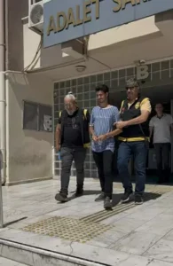 Çaldıkları otomobil uçuruma yuvarlandı