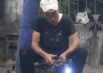 Çatıdan düşen demirci ustası hayatını kaybetti