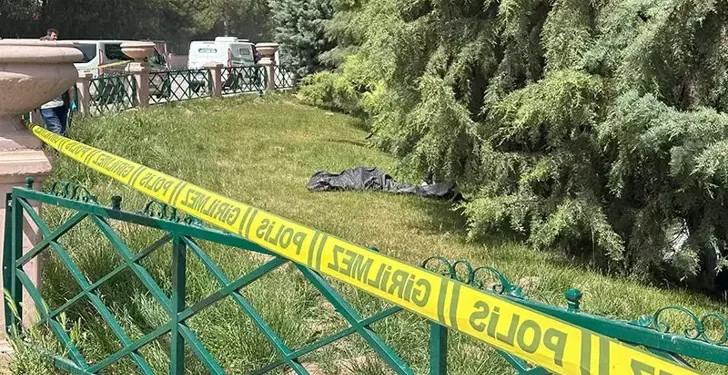 Çay kenarında erkek cesedi bulundu