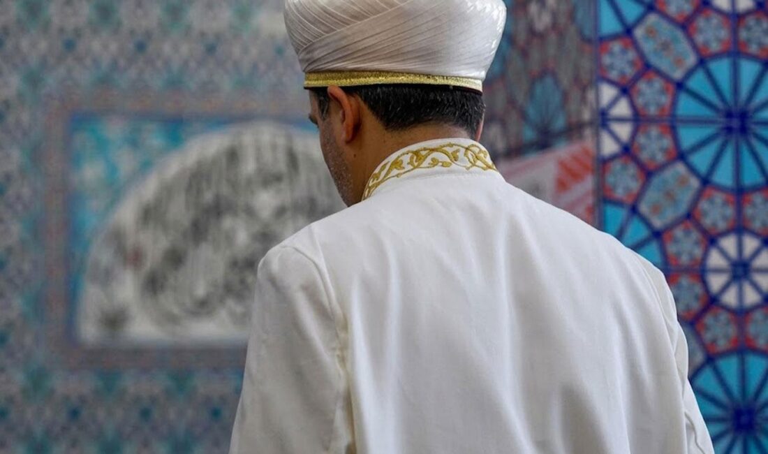 Cemaat imamı mezarlıkta ölü buldu Mersin'in Tarsus ilçesinde ikindi namazı için camiye gelmeyen imam Halil