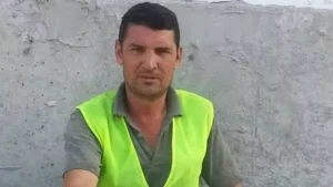 Ceviz toplarken elektrik akımına kapılıp öldü
