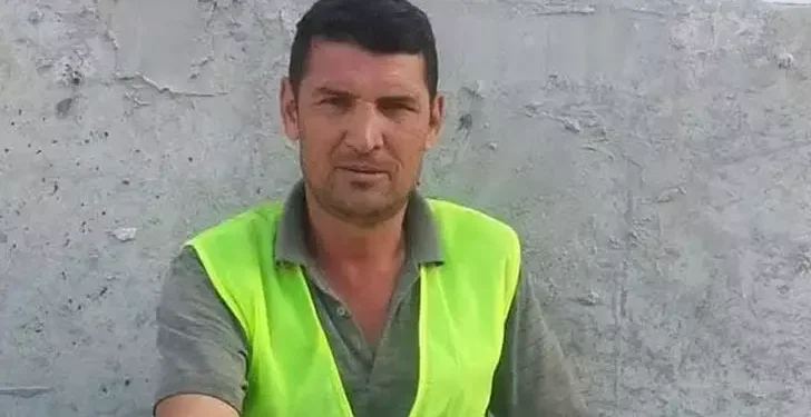 Ceviz toplarken elektrik akımına kapılıp öldü