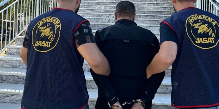 Cinayet zanlısı Söke’de pamuk hasadında yakalandı