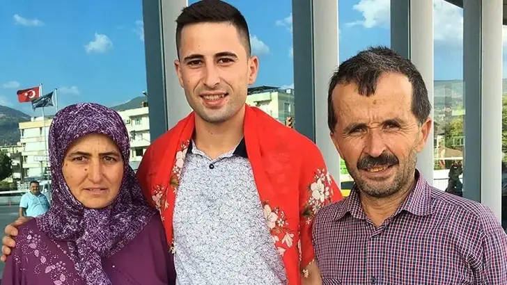 Çine’de şehit askerin babaevinde yas Hakkari'nin Yüksekova ilçesinde hudut geçiş olayına müdahale sırasında açılan ateş