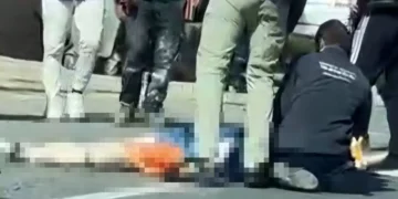 Çöp kamyonunun çarptığı yaya öldü