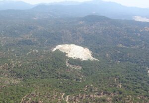 Jandarmanın bir faaliyeti için bugün helikopter ile gazeteci olarak havadan Çine, Söke ve Kuşadası ilçelerinin üzerinden geçerek orman yangınlarına yönelik yapılan denetimleri havadan inceledik.