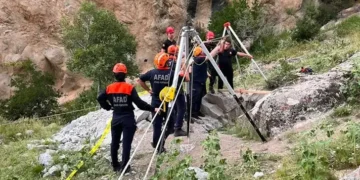 Define için girdikleri kuyuda can verdiler