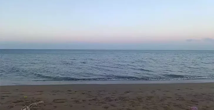 Denize giren 3 öğrenciden 2'si boğuldu