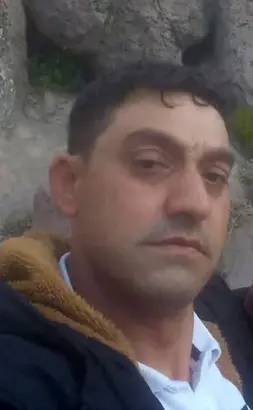 Devrilen traktorun surucusu hastanede oldu Devrilen traktorun surucusu hastanede oldu