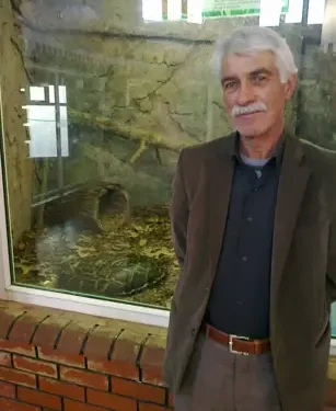 Devrilen traktörün sürücüsü öldü