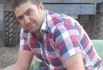 Devrilen traktörün sürücüsü öldü Manisa'nın Alaşehir ilçesinde devrilen traktörün sürücüsü Selçuk Şimşek (43), hayatını