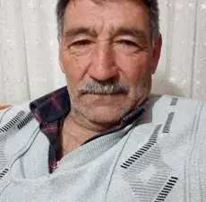 İzmir'in Tire ilçesinde devrilen traktörünün sürücüsü Zekeriya Erdal (65), hayatını