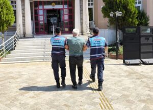 Didim’de 25 kaçak göçmen yakalandı: 1 organizatör tutuklandı