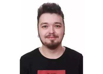 Doktor evinde ölü bulundu