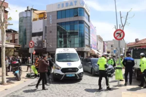 Denizli’nin Merkezefendi ilçesindeki döviz bürosunda çıkan alacak-verecek kavgasında iş yeri
