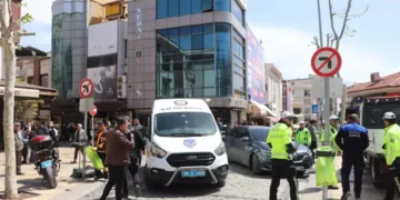 Döviz bürosunda silahlı kavga; 1 yaralı