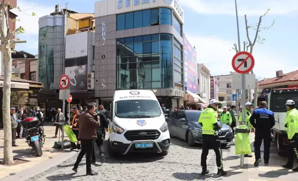 Döviz bürosunda silahlı kavga; 1 yaralı