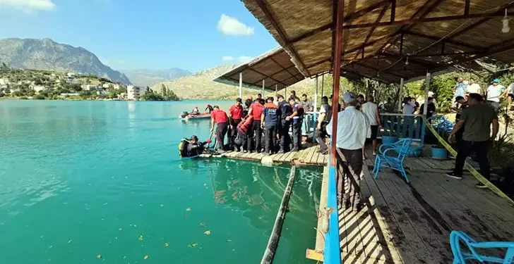 Düşen terliğini almak isterken boğuldu