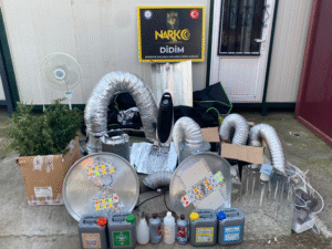 Düzenek kuran uyuşturucu tacirlerine operasyon