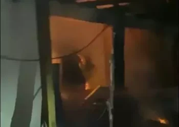 Efeler’de bağ evinde patlama ve ardından yangın