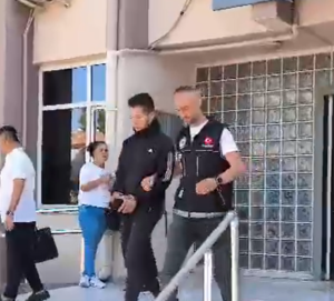 Aydın’ın Efeler İlçesinde 75 gram bonzai uyuşturucu madde ile yakalanan