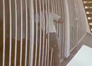 Demir parmaklıklar arasından kaçtı, 6 jandarma açığa alındı